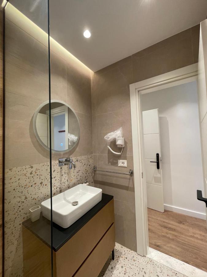 Downtown Studio Apartments Tirana Exteriör bild