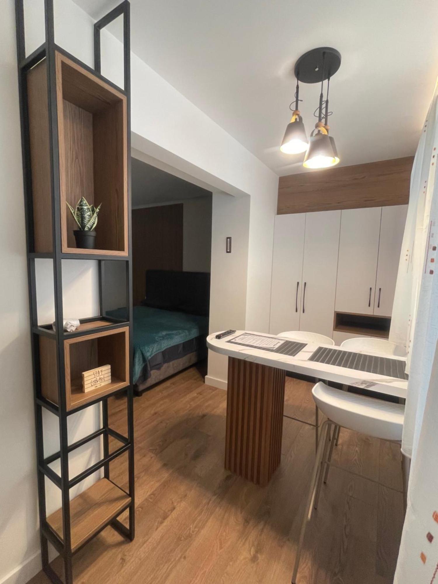 Downtown Studio Apartments Tirana Exteriör bild