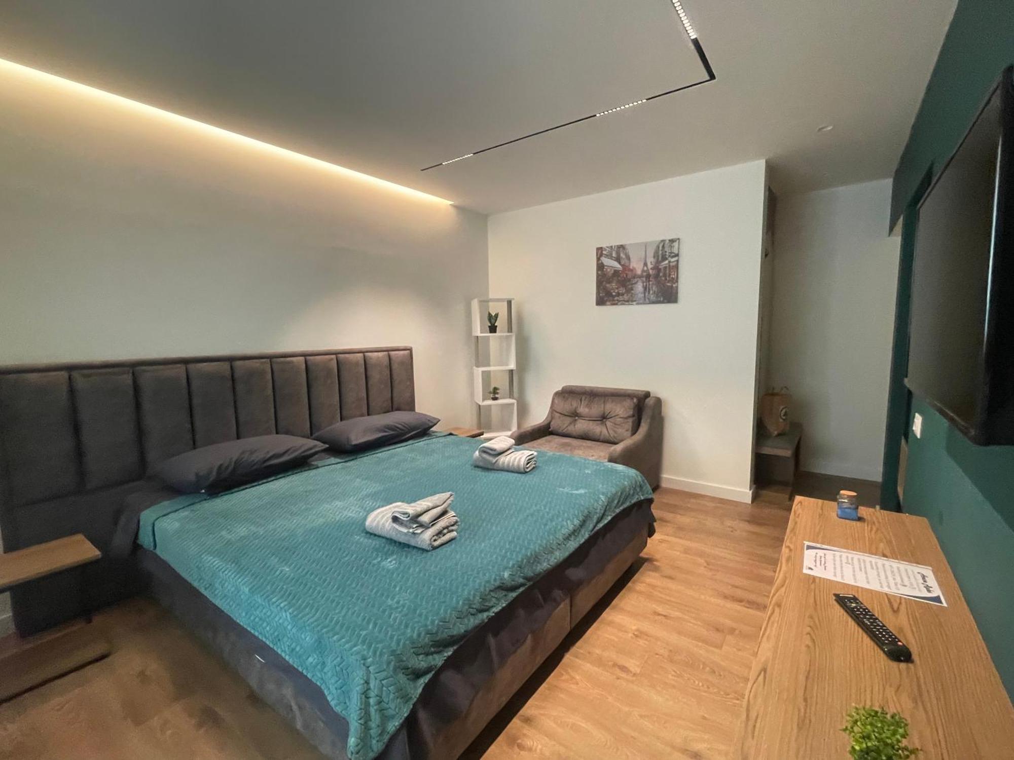 Downtown Studio Apartments Tirana Exteriör bild